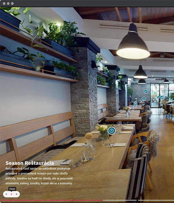 Screenshot okna prehliadača s virtuálnou prehliadkou reštaurácie Season s jedálenskými stolmi, stoličkami a označenými bodmi záujmu.